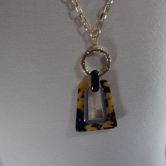 Leopard Brown and Gold Pendant Jungle Long Necklace NWOT - Picture 2 of 3